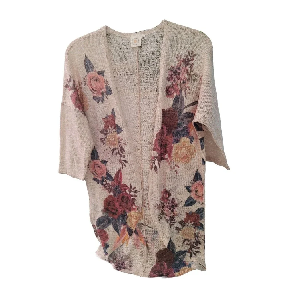 Live in the moment Woman's Floral Rose Boho Cardigan Size Small - Picture 1 of 13